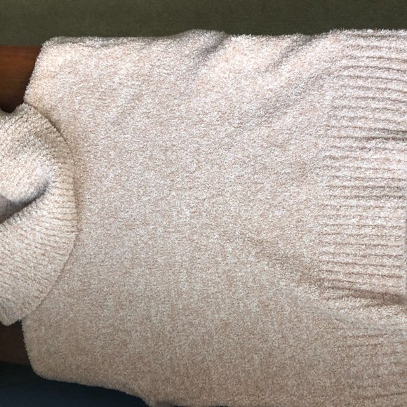 Jessica Simpson Sweater - Picture 6 of 9